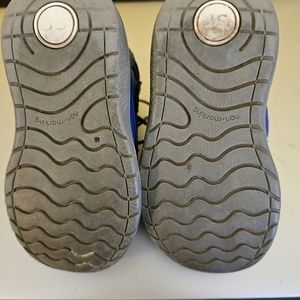 Stride Rite boys high top sneakers